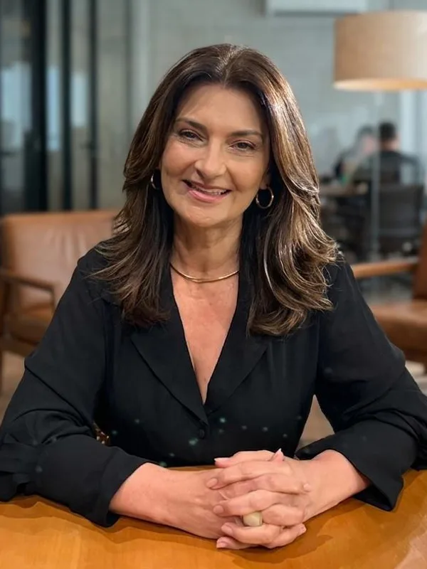 Professor(a) Vera Sarmento